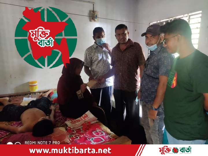 অসুস্থ্য আরমানের পরিবারকে বিভিন্ন মহল থেকে অর্থ প্রদান, পৌছালেন সাংবাদিক আজিজুর রহমান