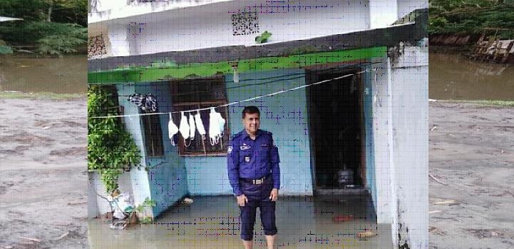ওসি’র বাসভবনে জোয়ারের পানি