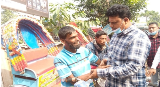 উজিরপুরে আওয়ামী লীগের মেয়র প্রার্থী গিয়াস উদ্দিনের ব্যাপক গণসংযোগ