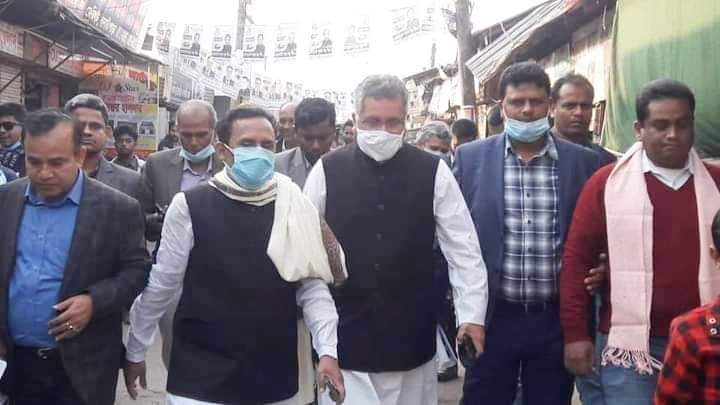 বানারীপাড়া পৌরসভায় কেন্দ্রীয় আওয়ামী লীগ নেতাদের নৌকার পক্ষে গণসংযোগ 
