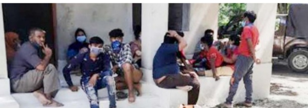 চৌগাছায় ভারত থেকে  অবৈধভাবে অনুপ্রবেশের সময় ১৬ বাংলাদেশি নাগরিক আটক