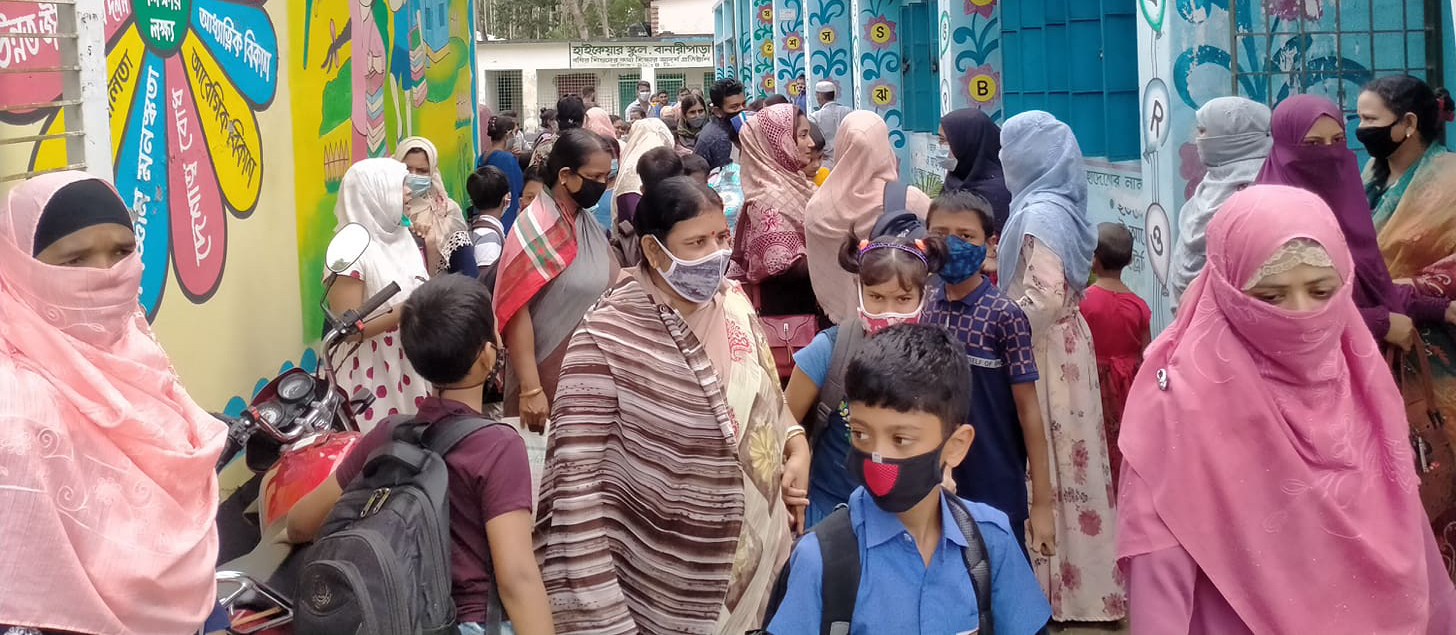 &বানারীপাড়ায় শিক্ষার্থীদের পদচারণায় মুখরিত হয়ে উঠল বিদ্যাপীঠ